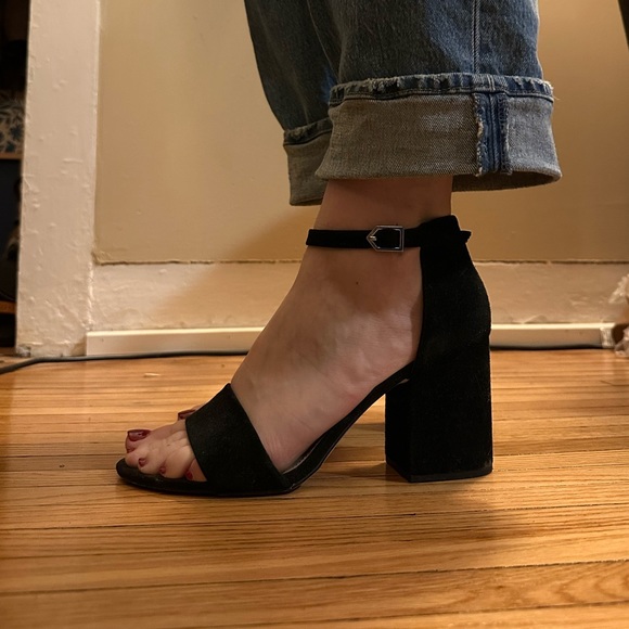 Sam Edelman Heels - Picture 2 of 4